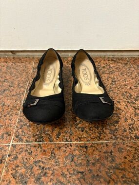Tod's Black Suede Scalloped Ballet Flats with Metal Buckle